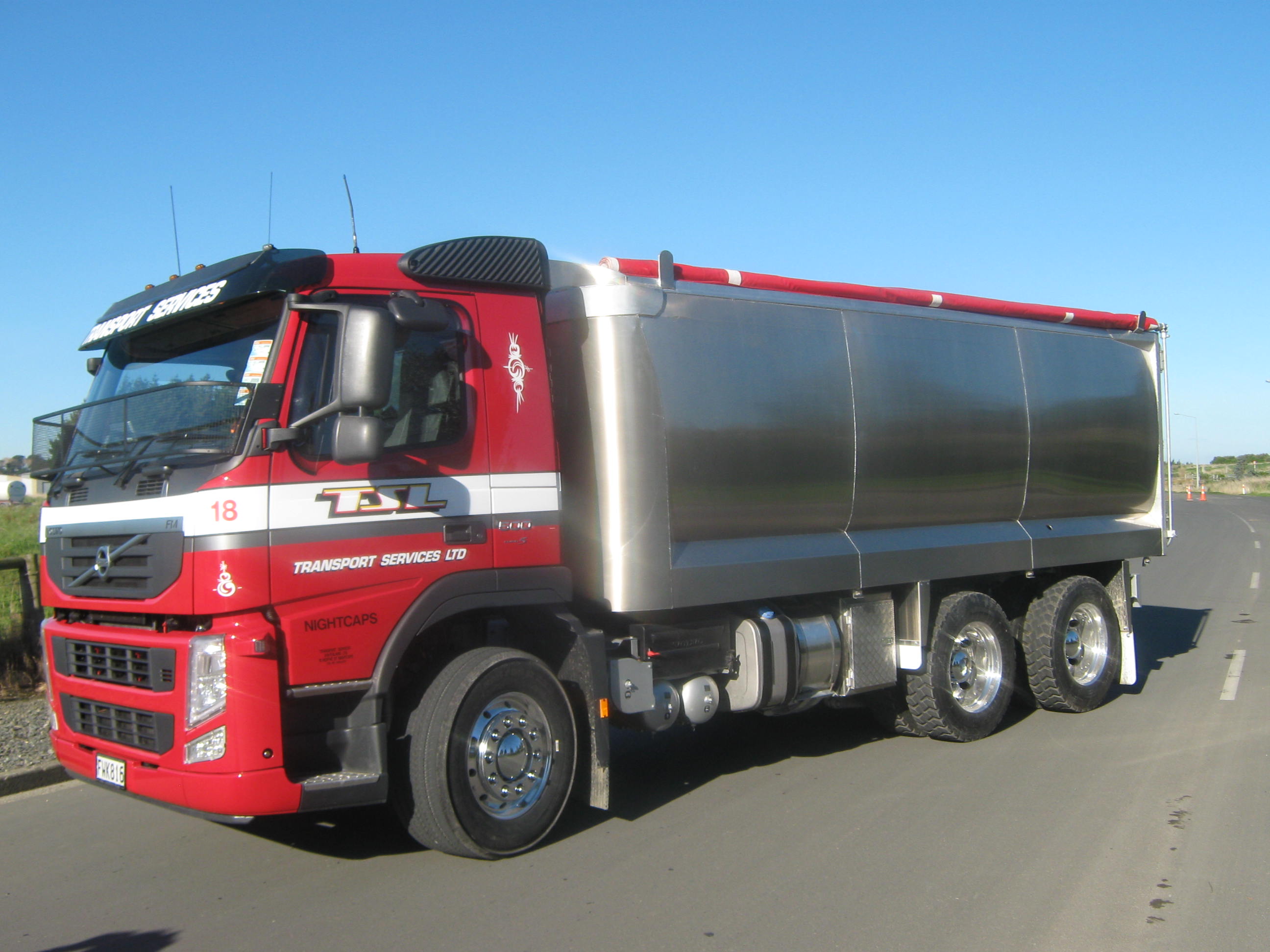 TES - Transport Engineering Southland | Combination alloy truck and trailer 